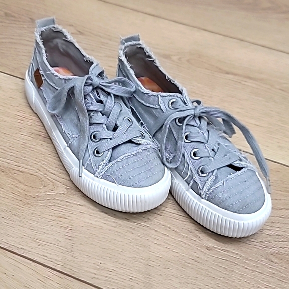 Blowfish Malibu Womens Sneaker - Picture 4 of 5